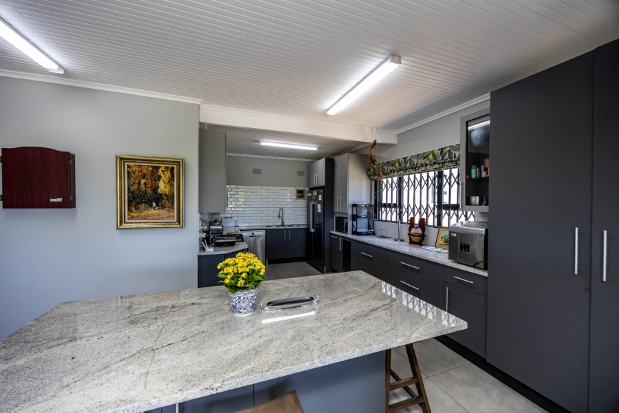 7 Bedroom Property for Sale in Cintsa East Eastern Cape